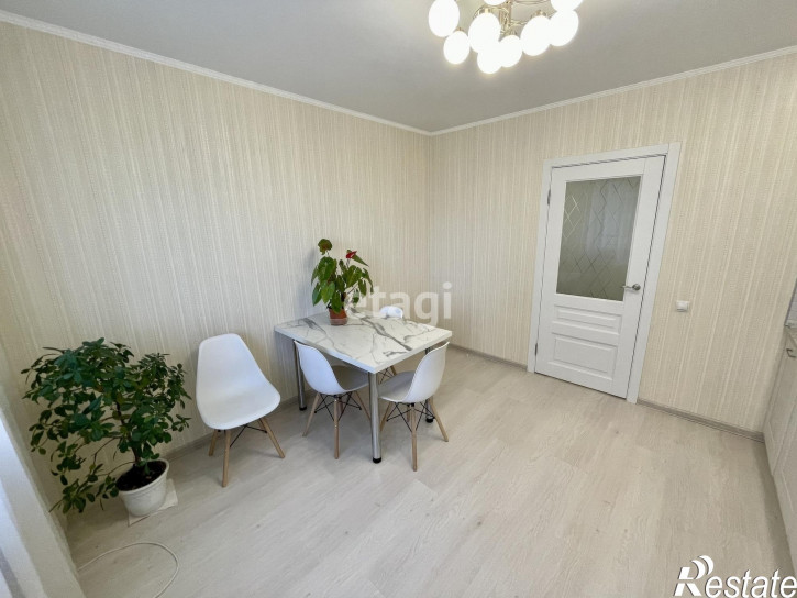 2-комн квартира Эрвье, 32