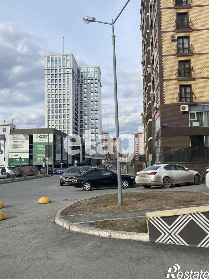 Гараж/парковка Максима Горького 68