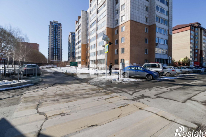 Гараж/парковка Крупской 28