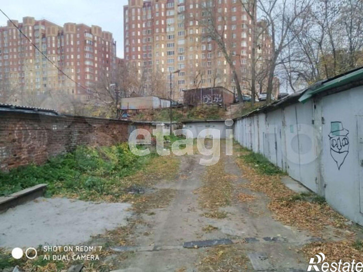 Гараж/парковка Сургутская 23
