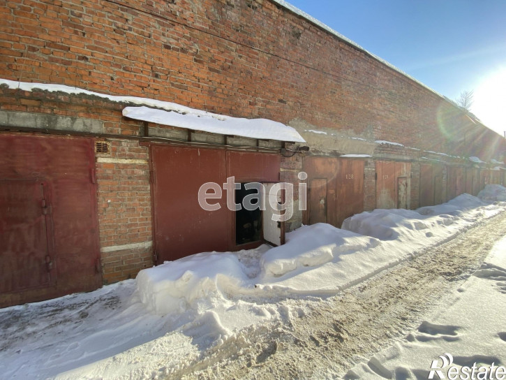 Гараж/парковка 50 лет Октября 8