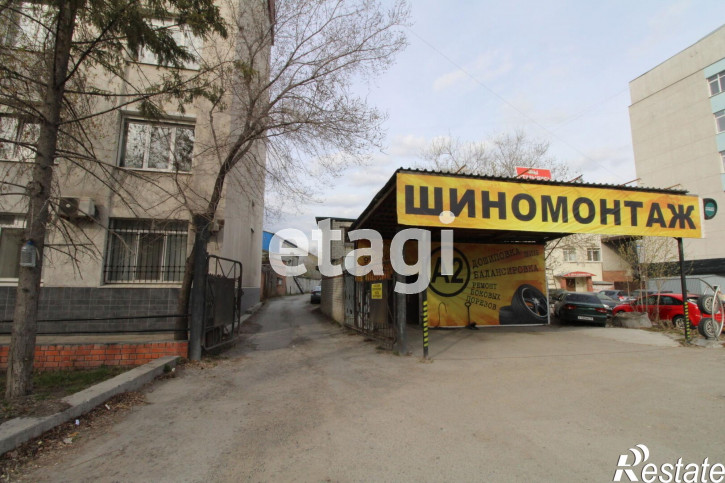 Гараж/парковка Республики 209