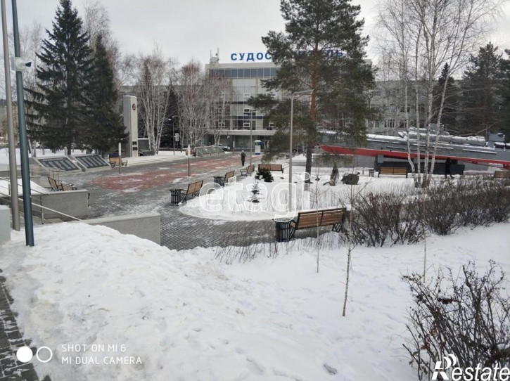 Гараж/парковка Новгородская 27