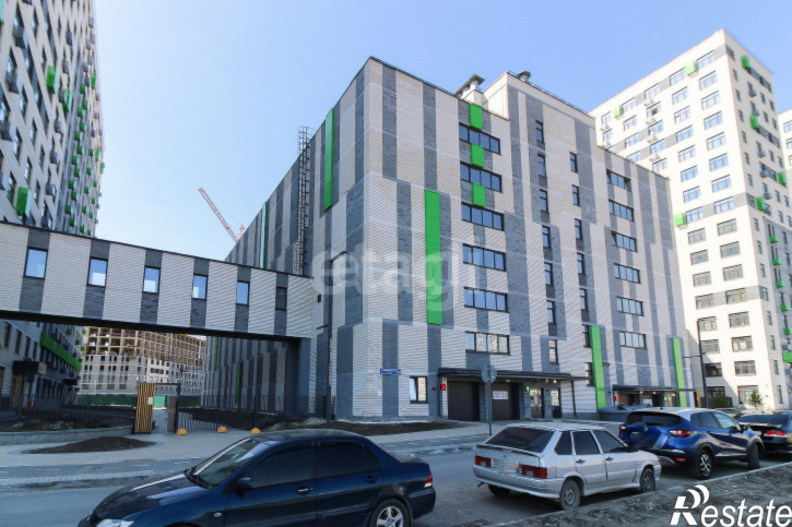 Гараж/парковка Первооткрывателей 12