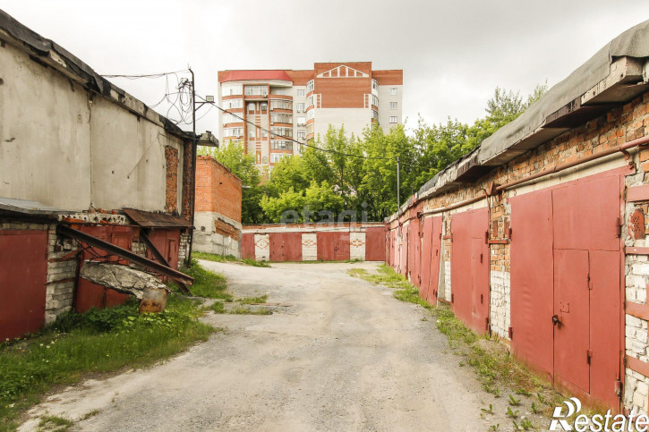 Гараж/парковка Полевая 2
