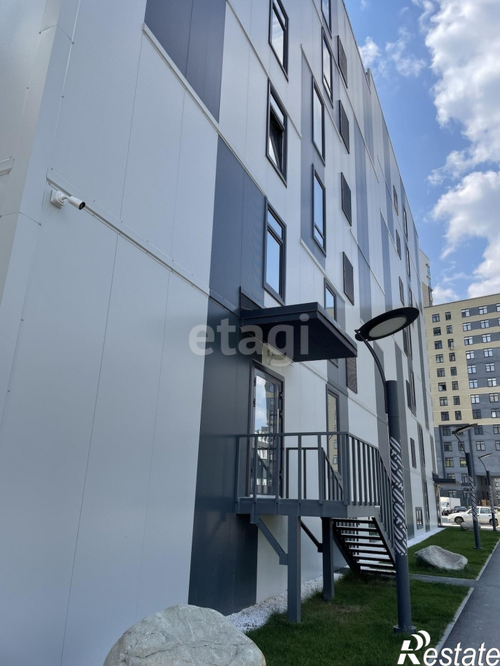 Гараж/парковка Эрвье 38