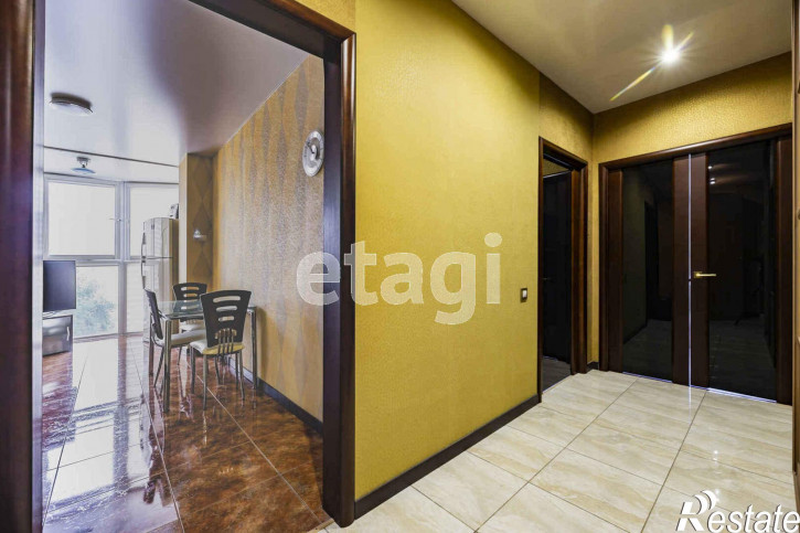 3-комн квартира Сакко и Ванцетти, 57а