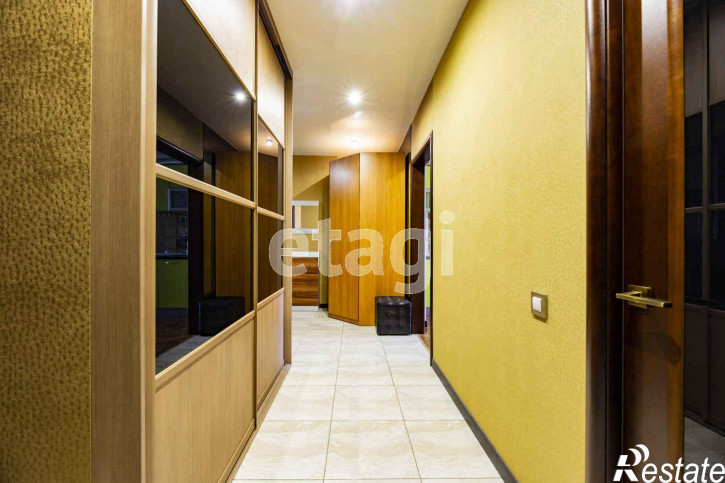 3-комн квартира Сакко и Ванцетти, 57а