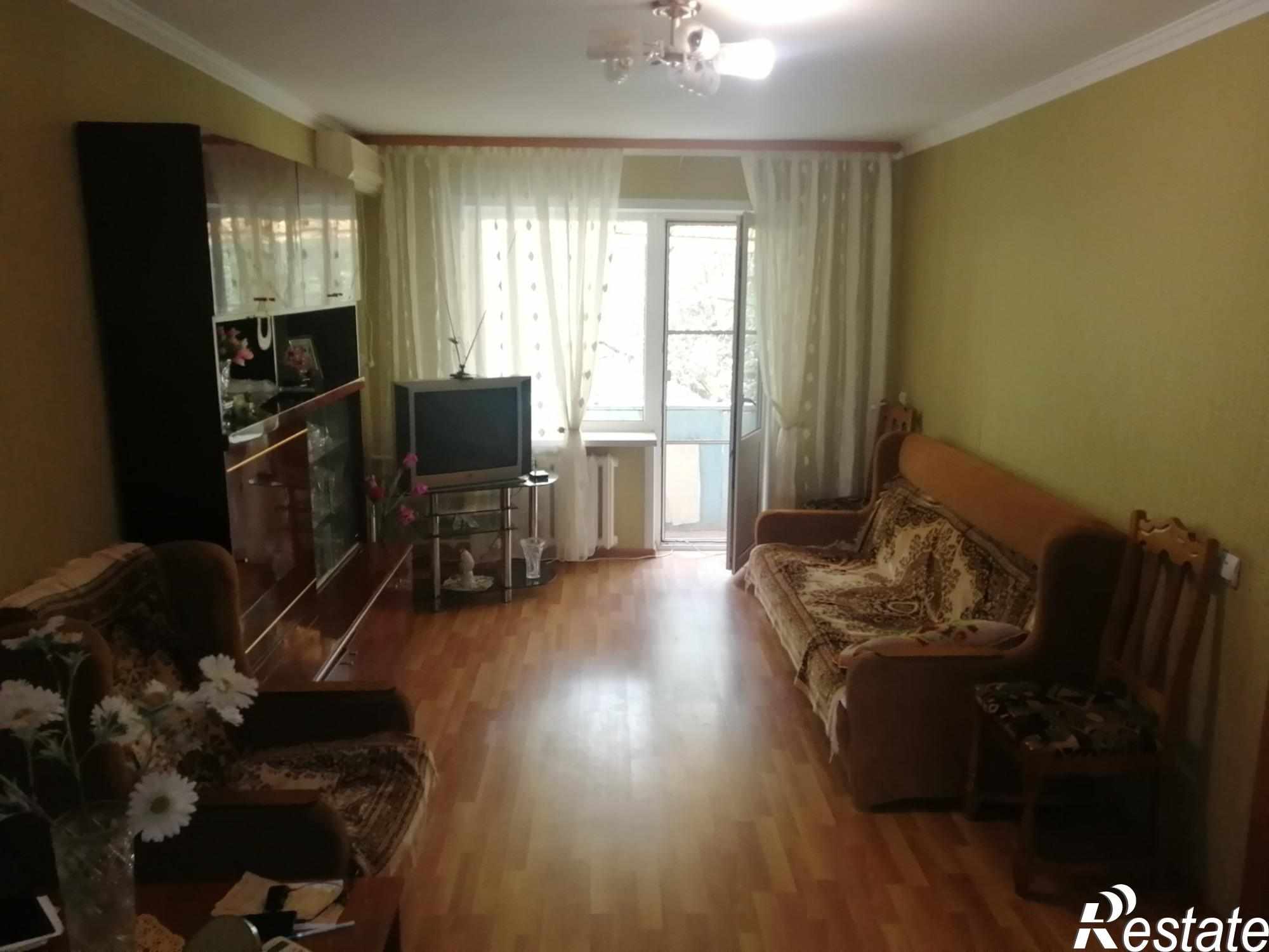 Купить квартиру за 2 200 000 рублей на Хибинская улица,45 А