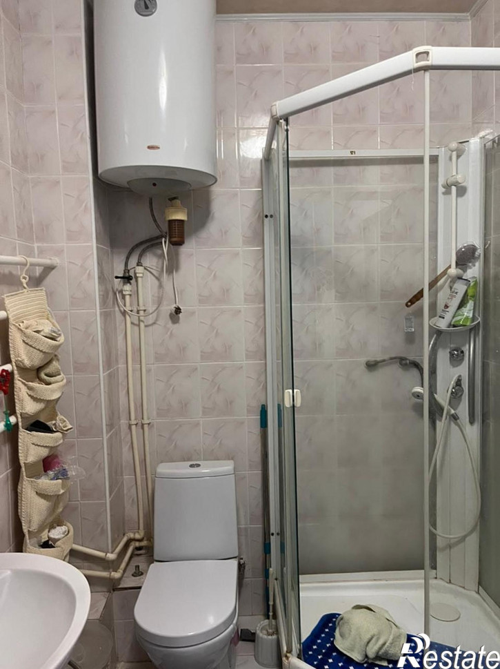 3-комн квартира улица Самбурова, 258