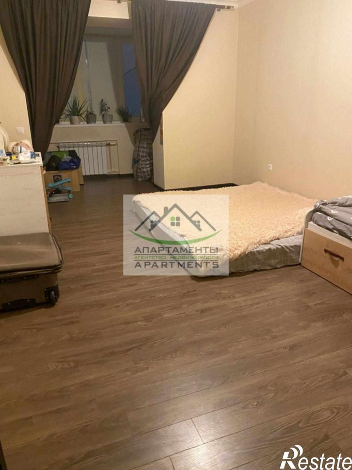 3-комн квартира Нежнова ул, 21к4