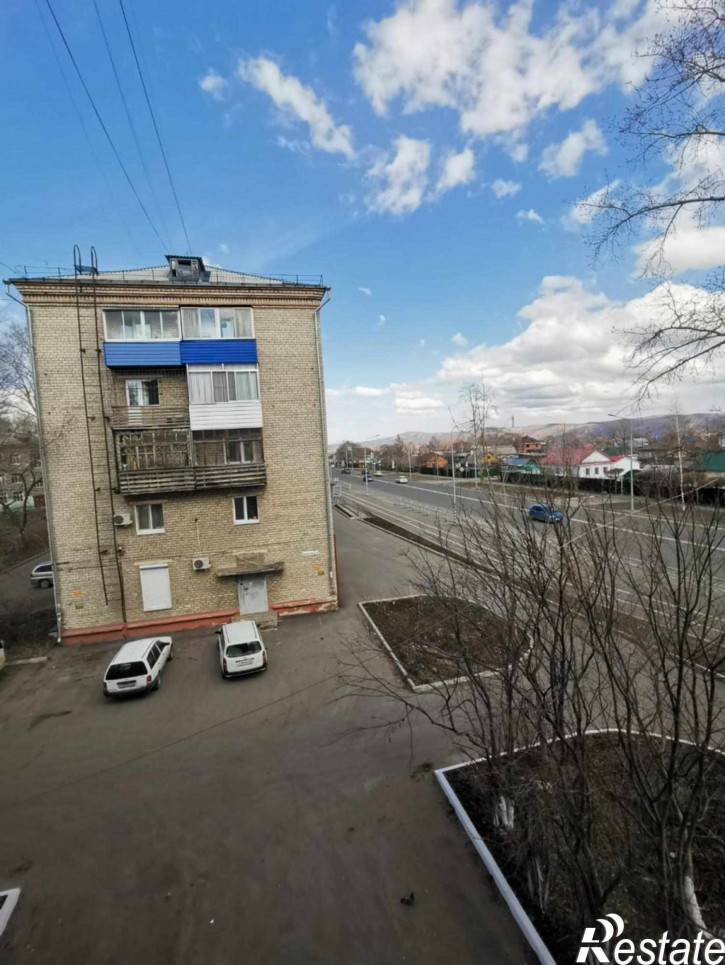 2-комн квартира Россия,  г. Комсомольск-на-Амуре, ш. Комсомольское, д. 77