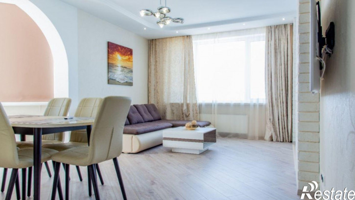 4-комн квартира Чапаевская, 205