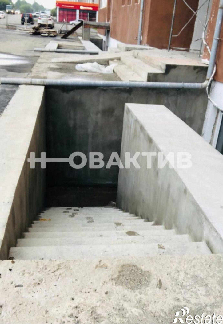 Помещение свободного назначения улица Виктора Уса, 1/1