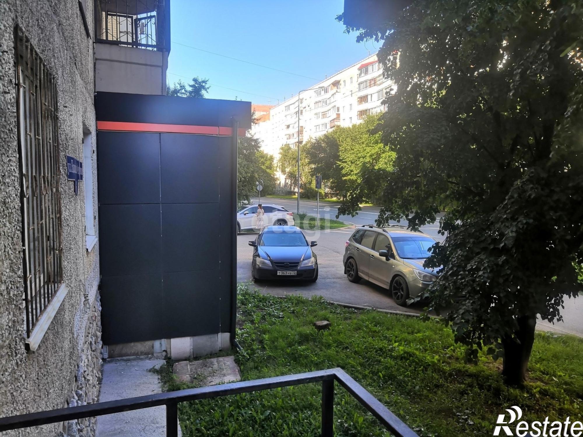 Сдать торговое помещение за 65 000 рублей на Николая Федорова 6