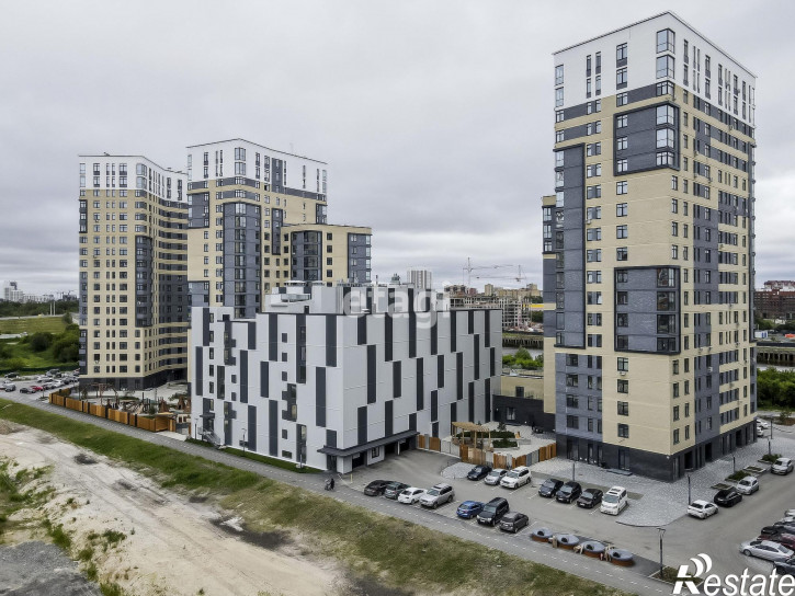 Гараж/парковка Эрвье 38