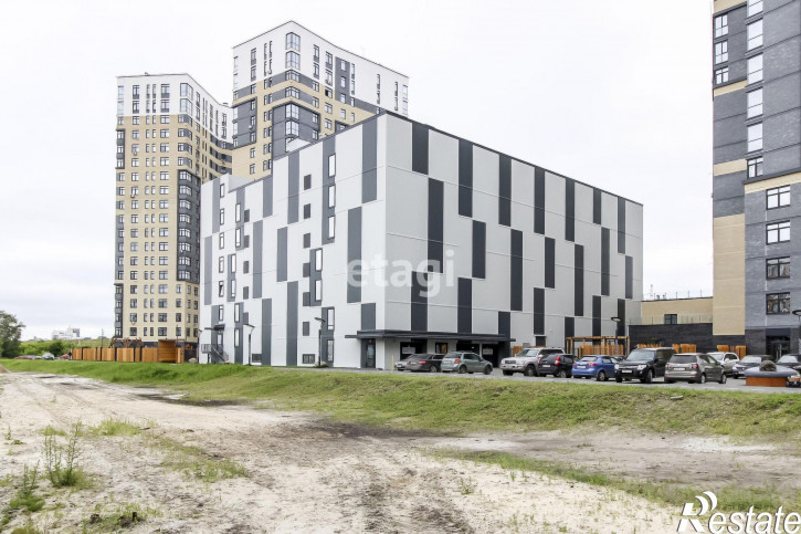 Гараж/парковка Эрвье 38