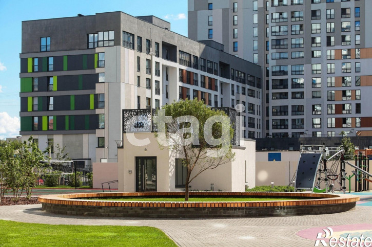 4-комн квартира 50 лет Октября, 57б/2