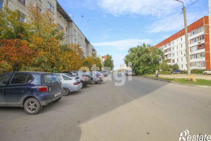 4-комн квартира Домостроителей, 16