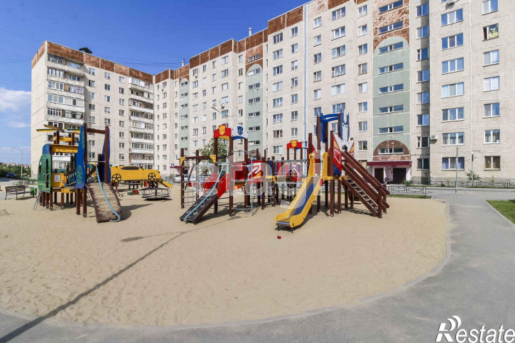 3-комн квартира Домостроителей, 14