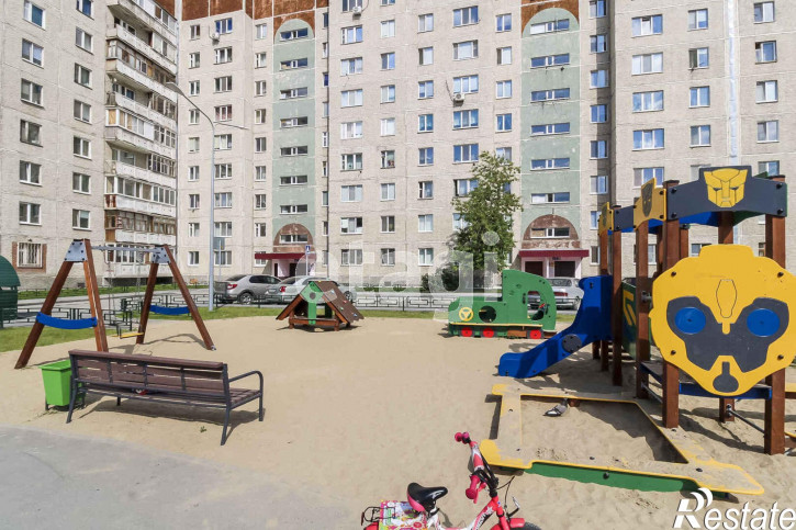 3-комн квартира Домостроителей, 14