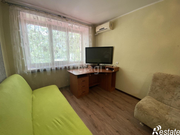 1-комн квартира Мельникайте, 50