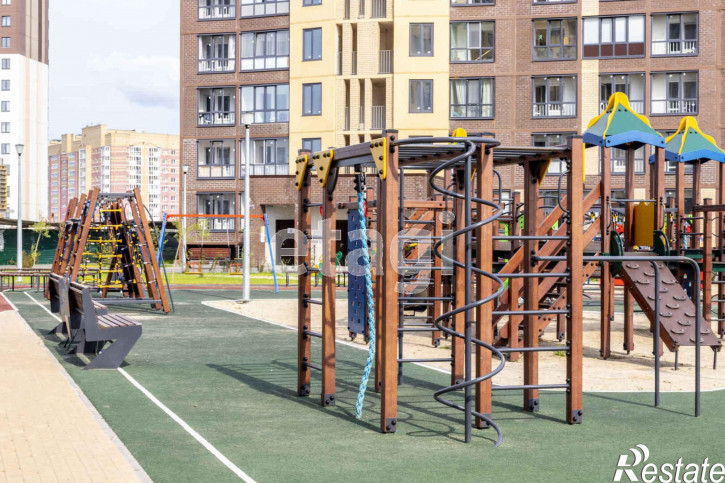 Студия Новоселов, 113