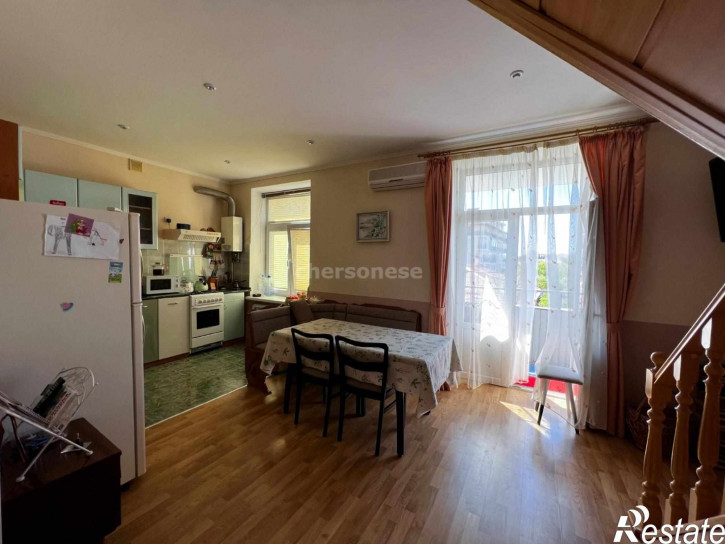 5-комн квартира Суворова улица, д.5