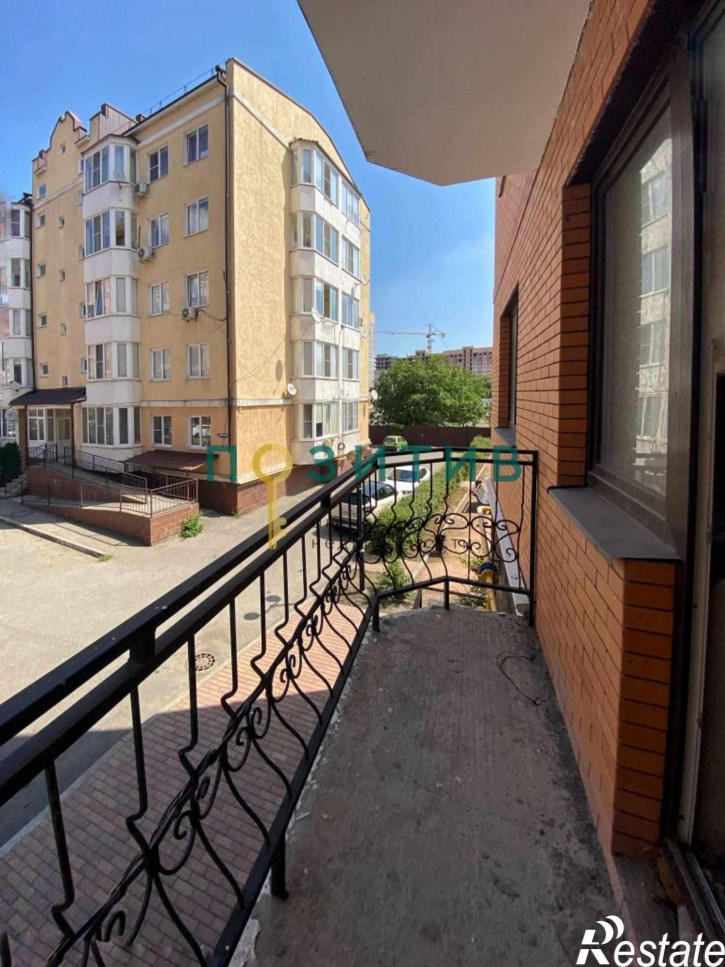 3-комн квартира Пестова ул, 15