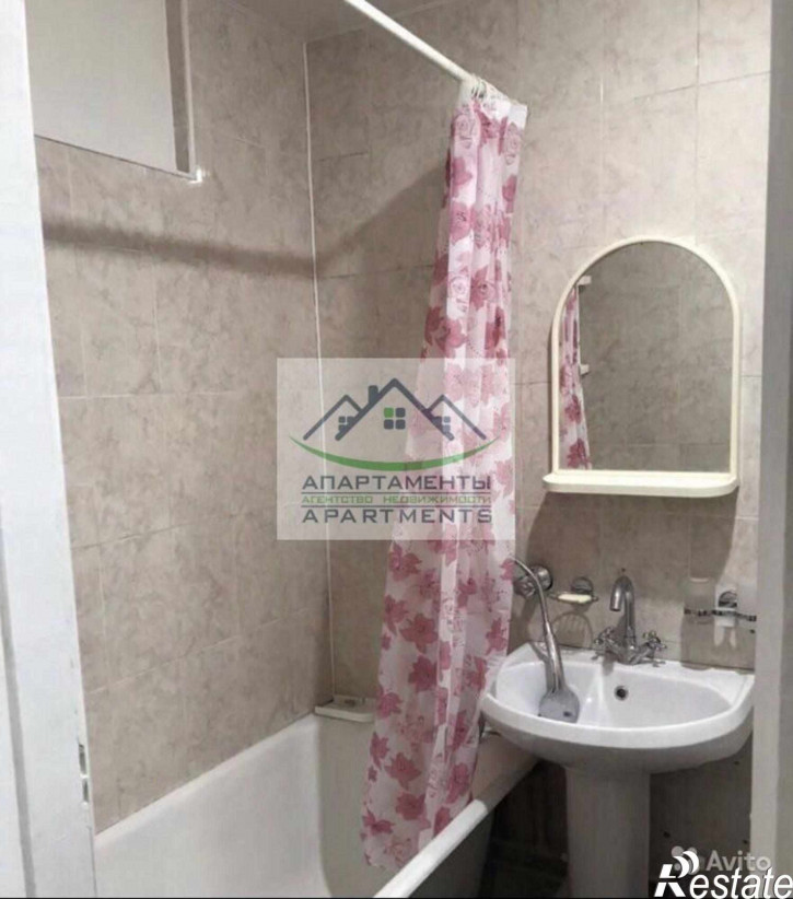 1-комн квартира Губина Андрея ул, 42