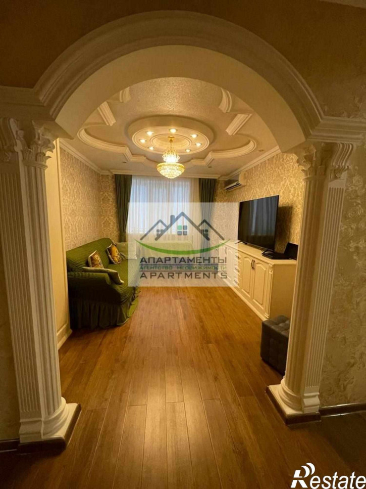 3-комн квартира Сельская ул, 8