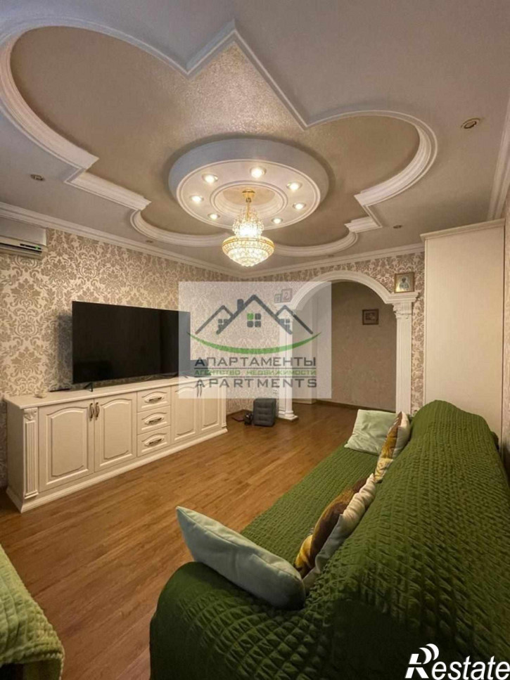 3-комн квартира Сельская ул, 8