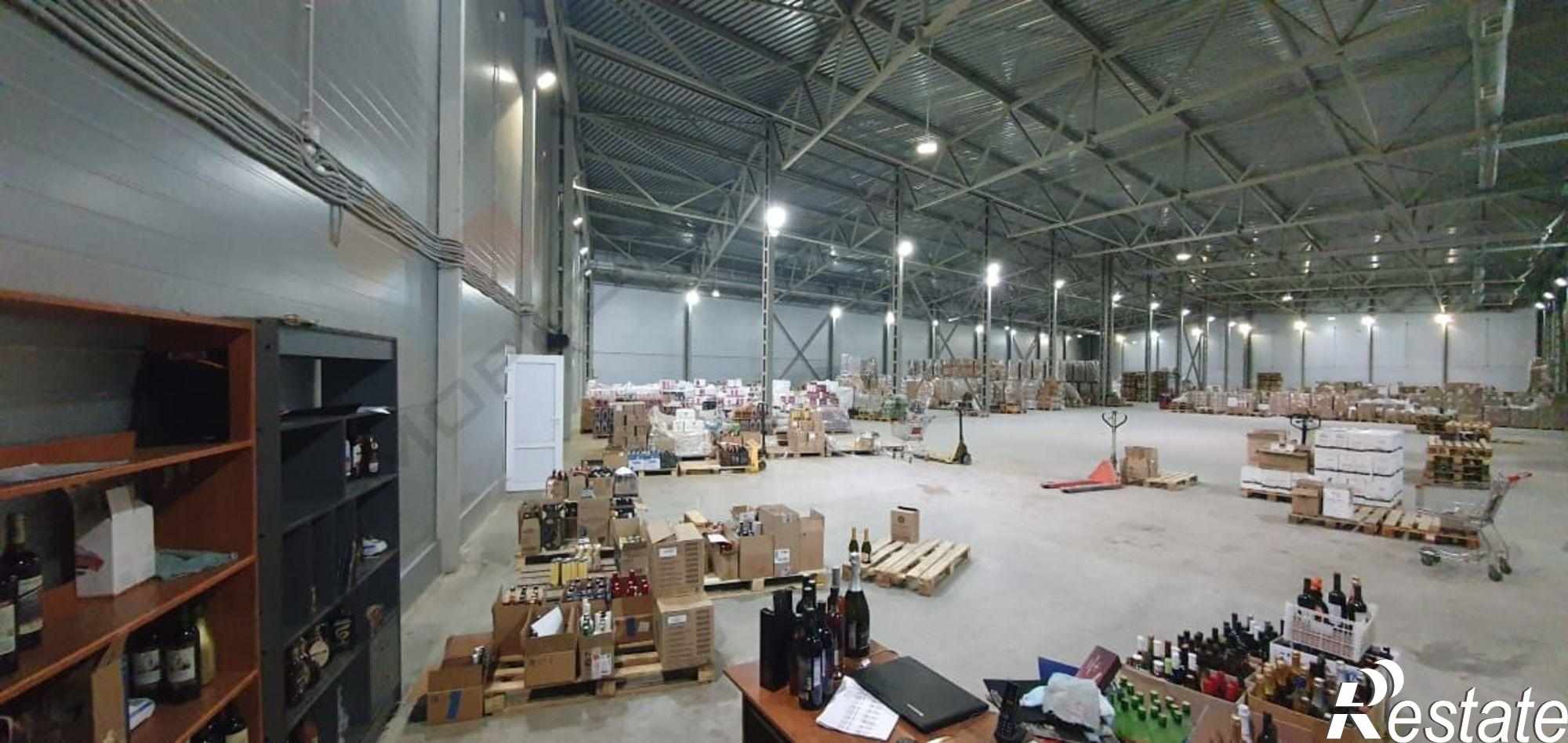 Купить торговое помещение за 555 000 000 рублей на 4-й Воронежский пр-д, 2