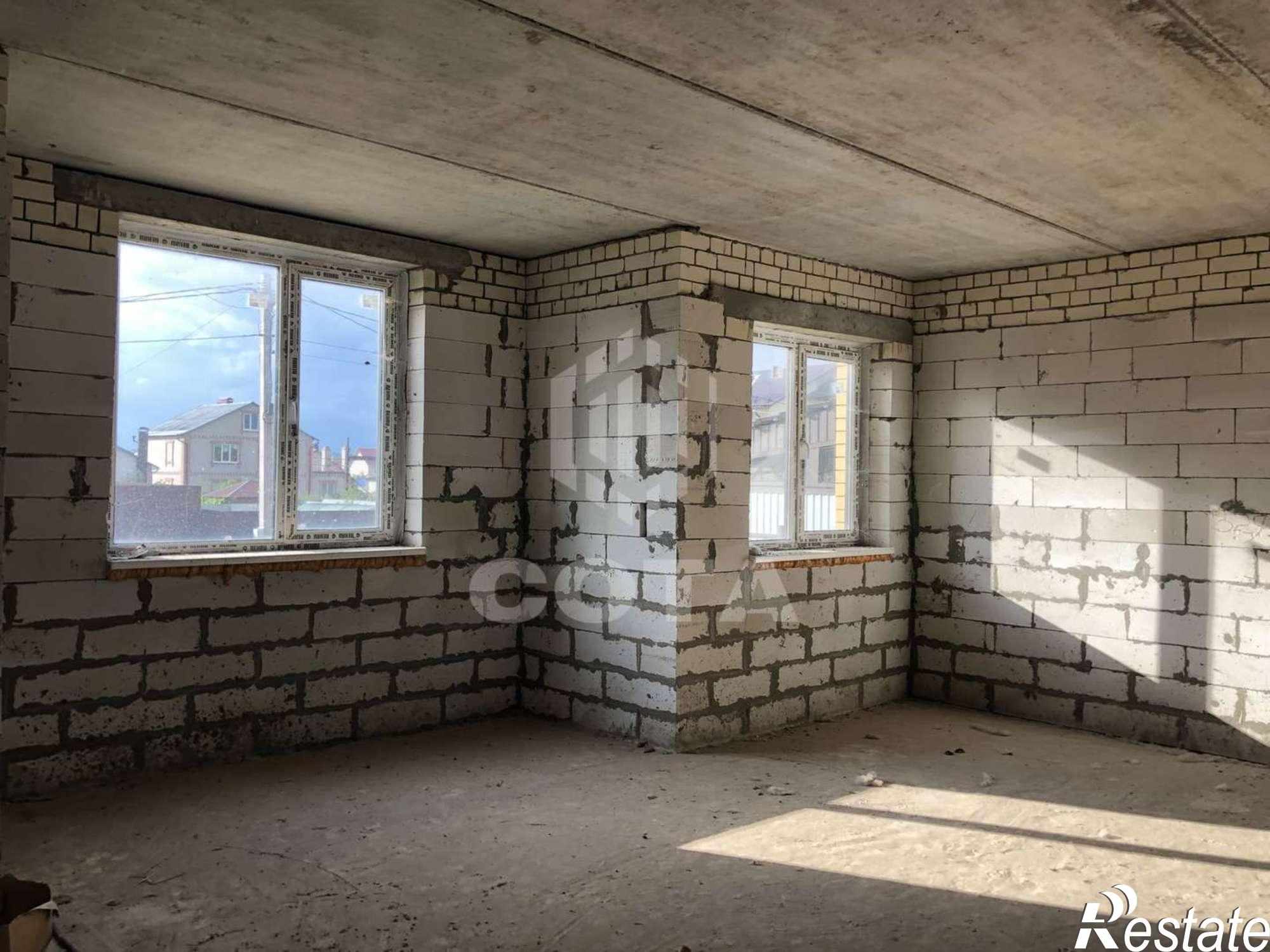Купить дачу, дом, коттедж за 9 000 000 рублей на Красочная улица, 31