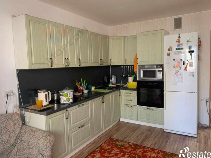 2-комн квартира Генерала Трошева ул, 31