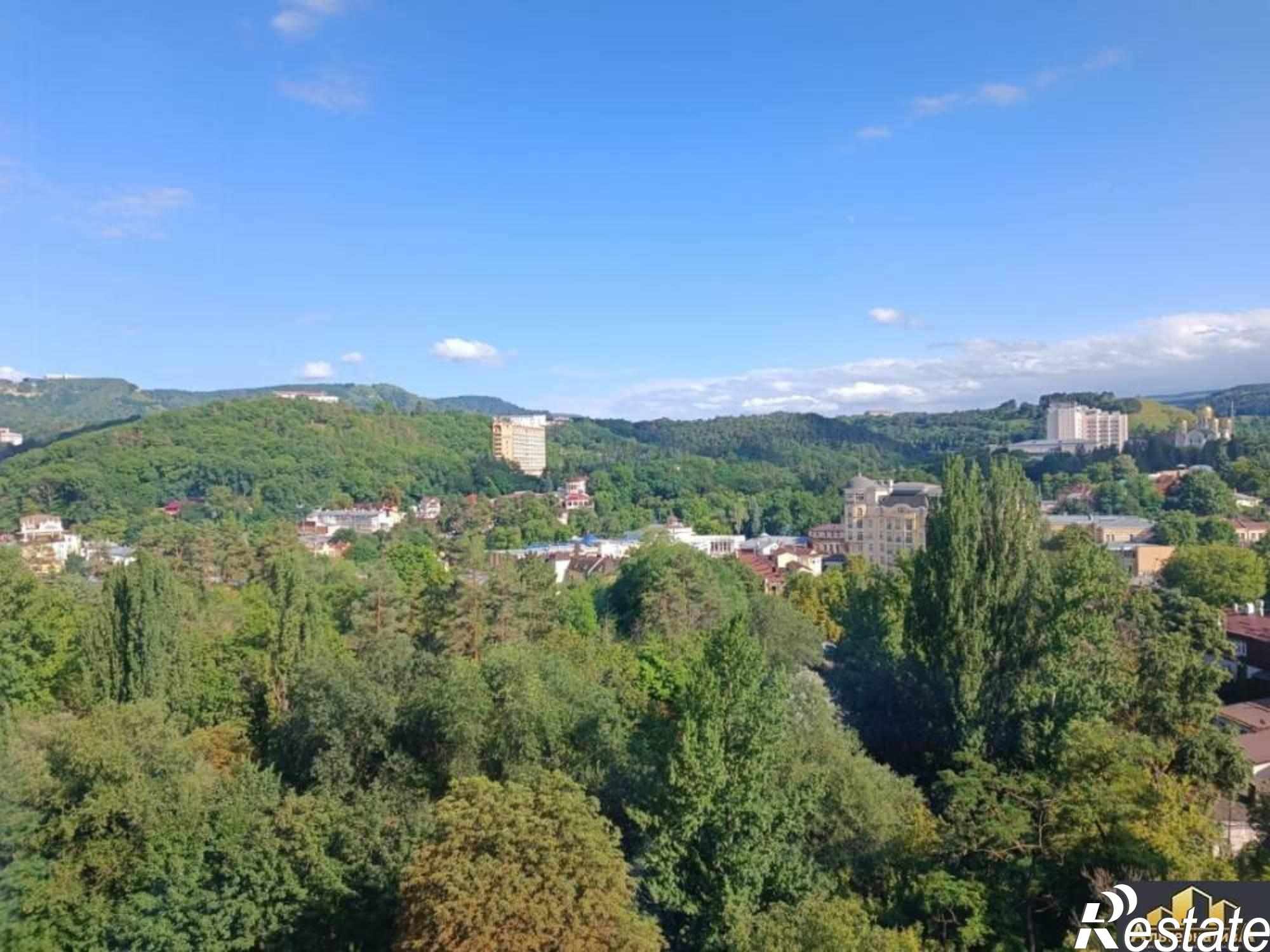 Купить квартиру за 120 000 000 рублей на Шаумяна ул.