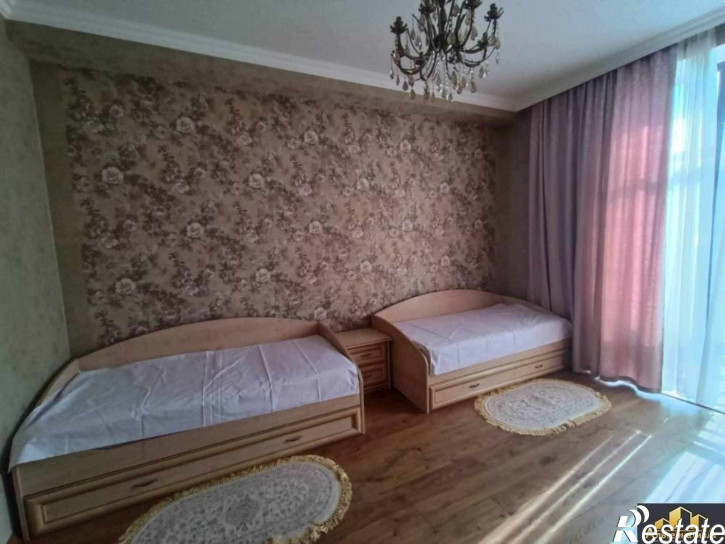 4-комн квартира Шаумяна ул.