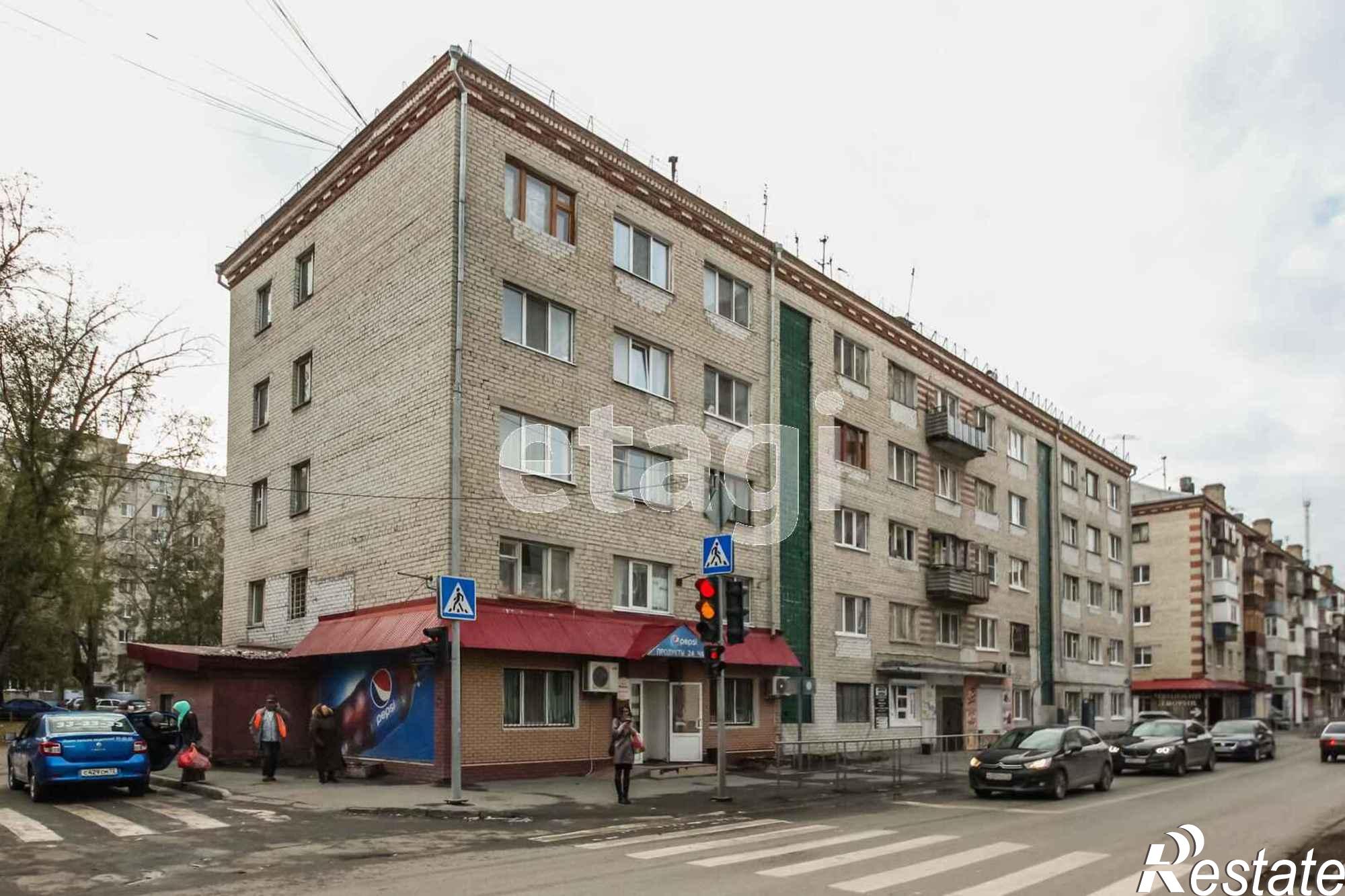 Купить комнату за 1 760 000 рублей на Фабричная, 20а