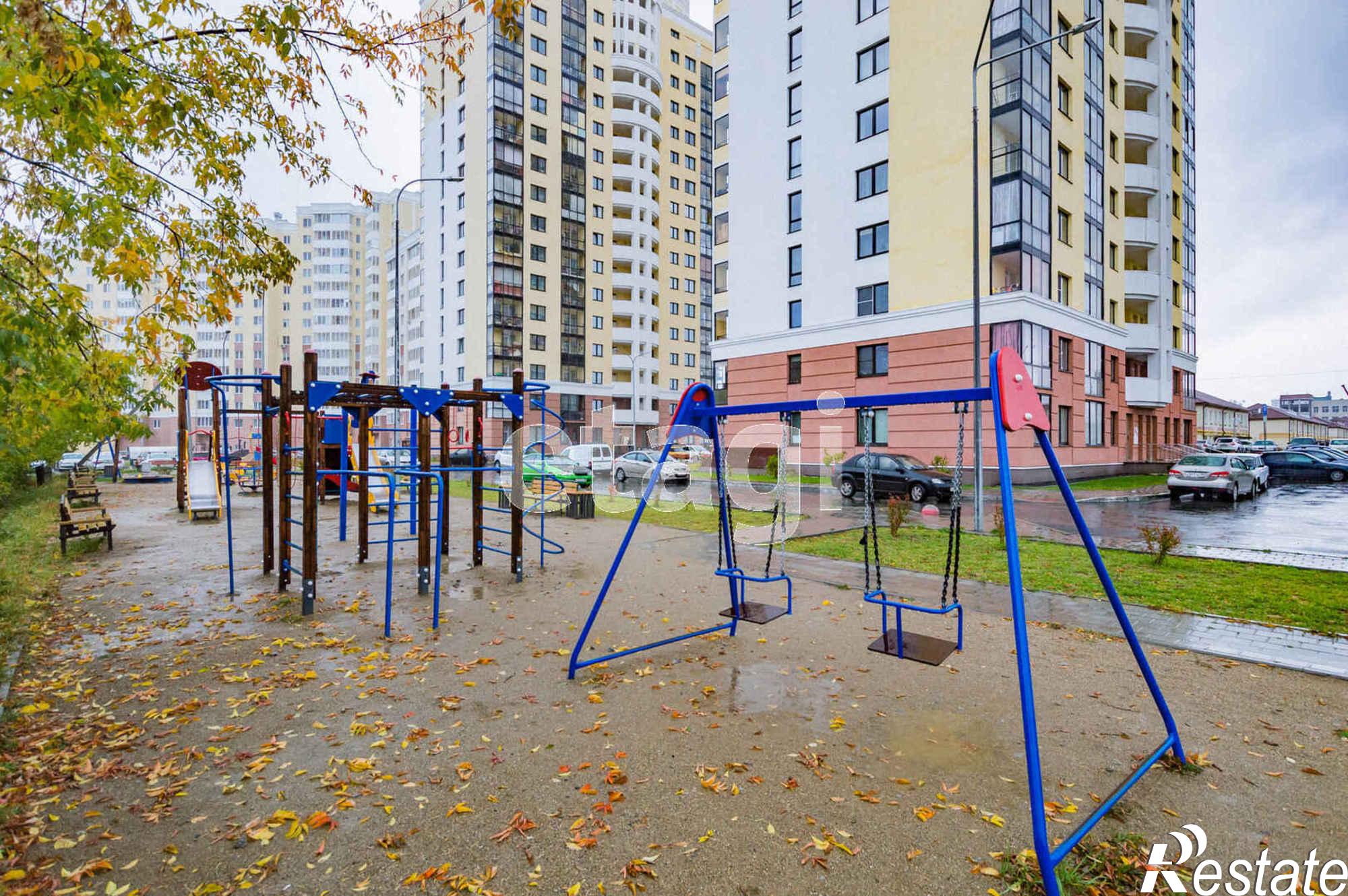 Купить квартиру за 7 500 000 рублей на Александра Козицына, 10