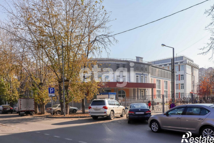 2-комн квартира Новгородская, 3