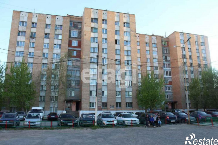 Комната Республики, 216