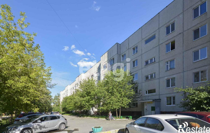 3-комн квартира Демьяна Бедного, 104