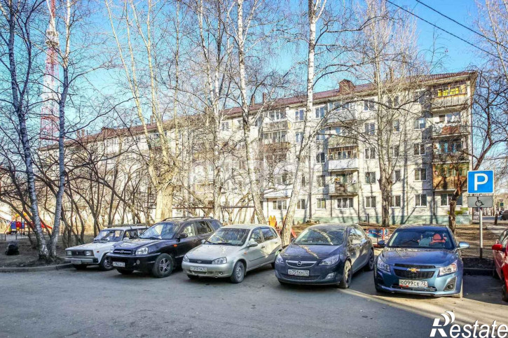 2-комн квартира Пермякова, 18