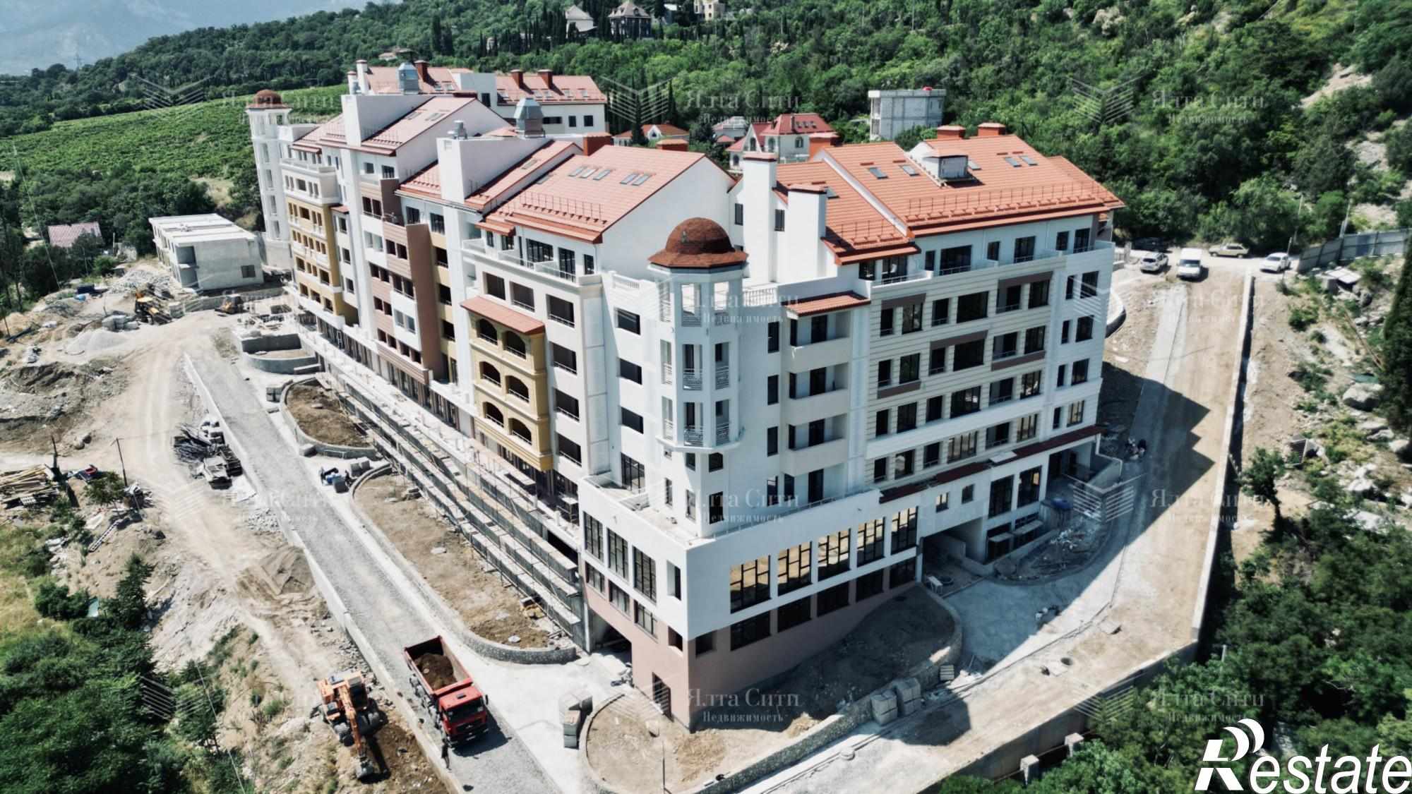 Купить квартиру за 14 880 000 рублей на Наташинская ул.