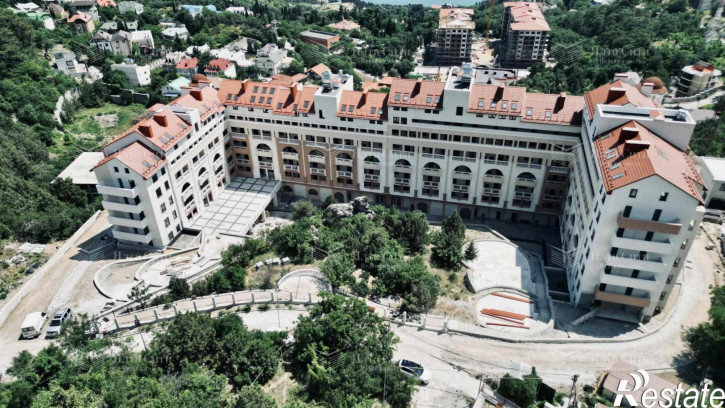 1-комн квартира в новом доме Наташинская ул.