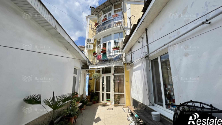 4-комн квартира Игнатенко ул., 8