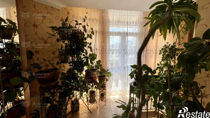 4-комн квартира Игнатенко ул., 8
