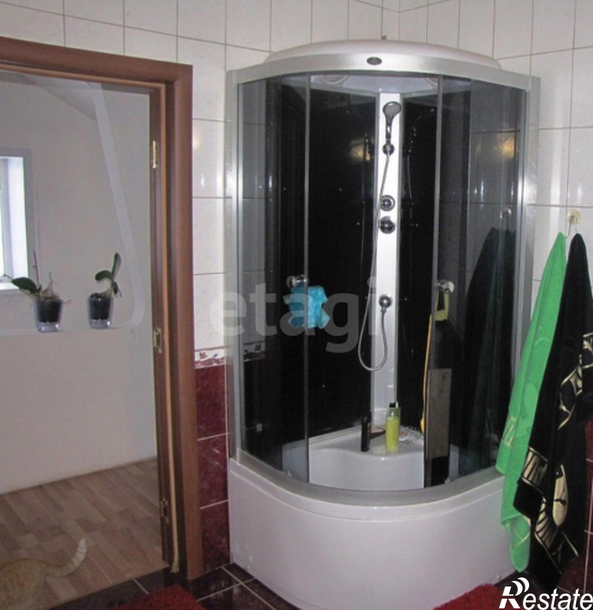 Купить дачу, дом, коттедж за 18 000 000 рублей на Array