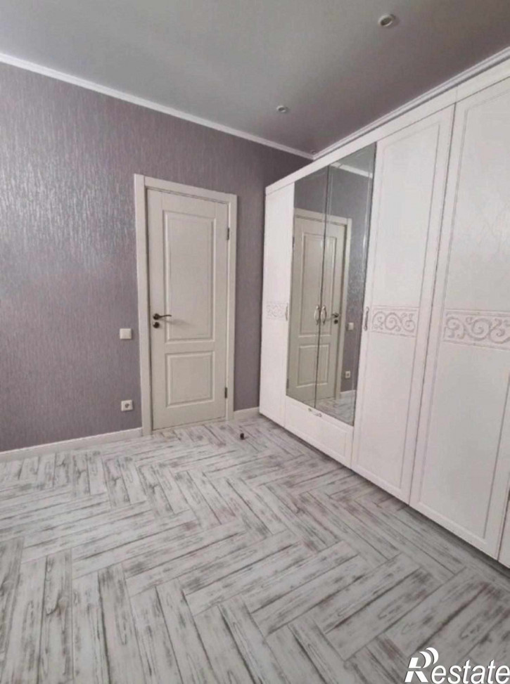 3-комн квартира в новом доме Полтавская 25