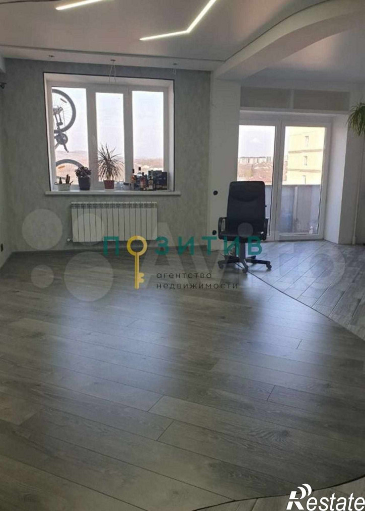 3-комн квартира Булгакова ул, 15
